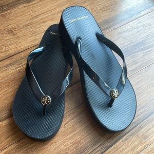 Tory Burch Wedge flip flop